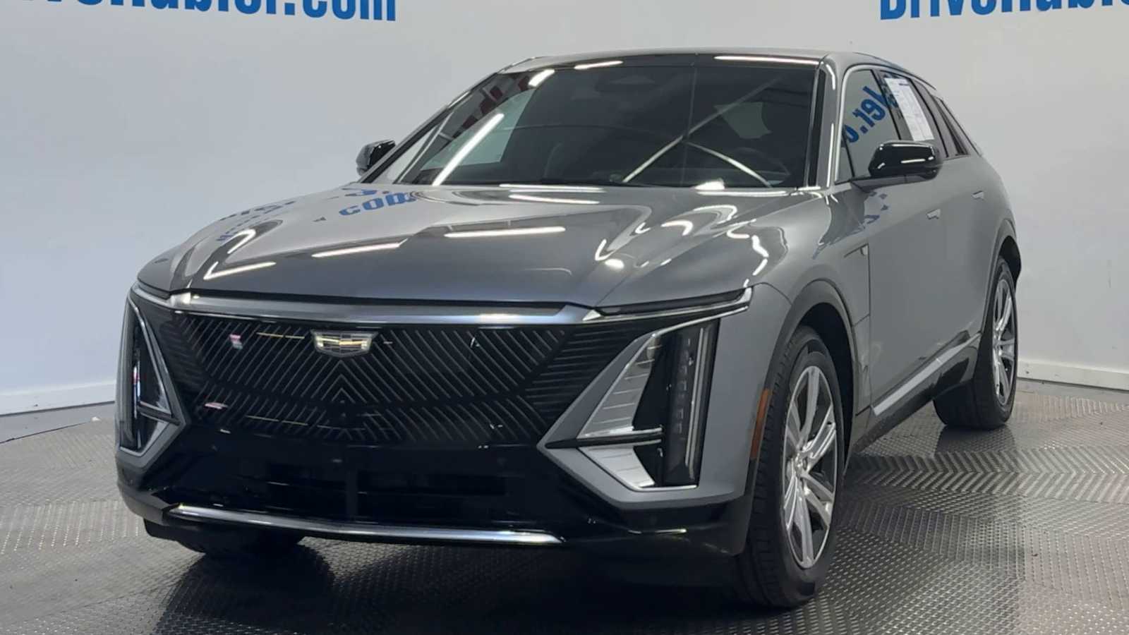 2024 Cadillac Lyriq Tech photo 2