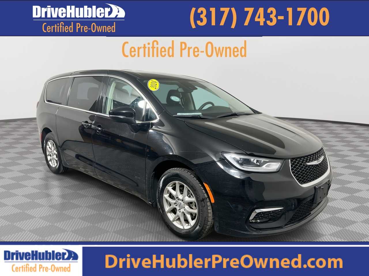 2024 Chrysler Pacifica Touring L's photo