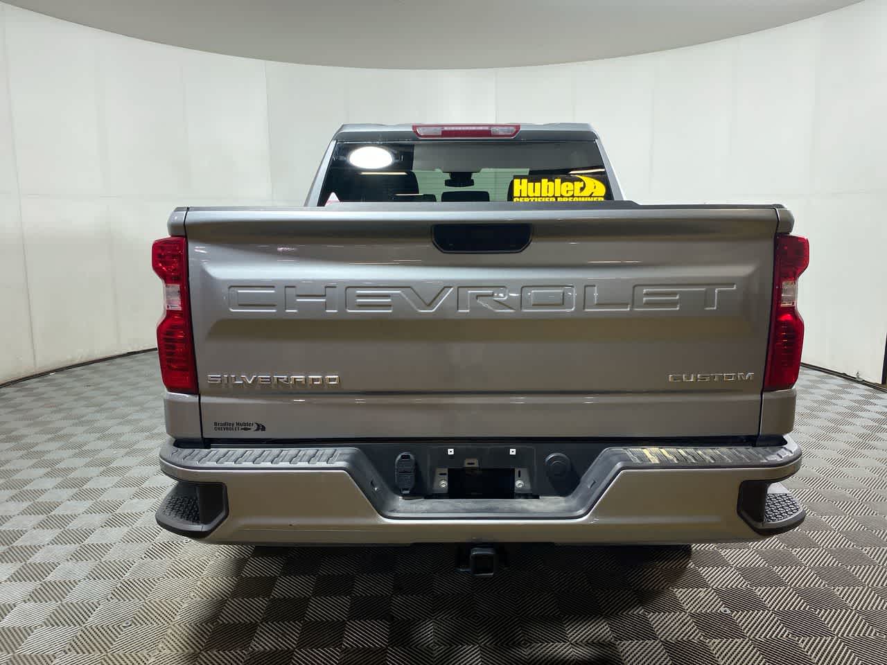 2024 Chevrolet Silverado 1500 Custom photo 3