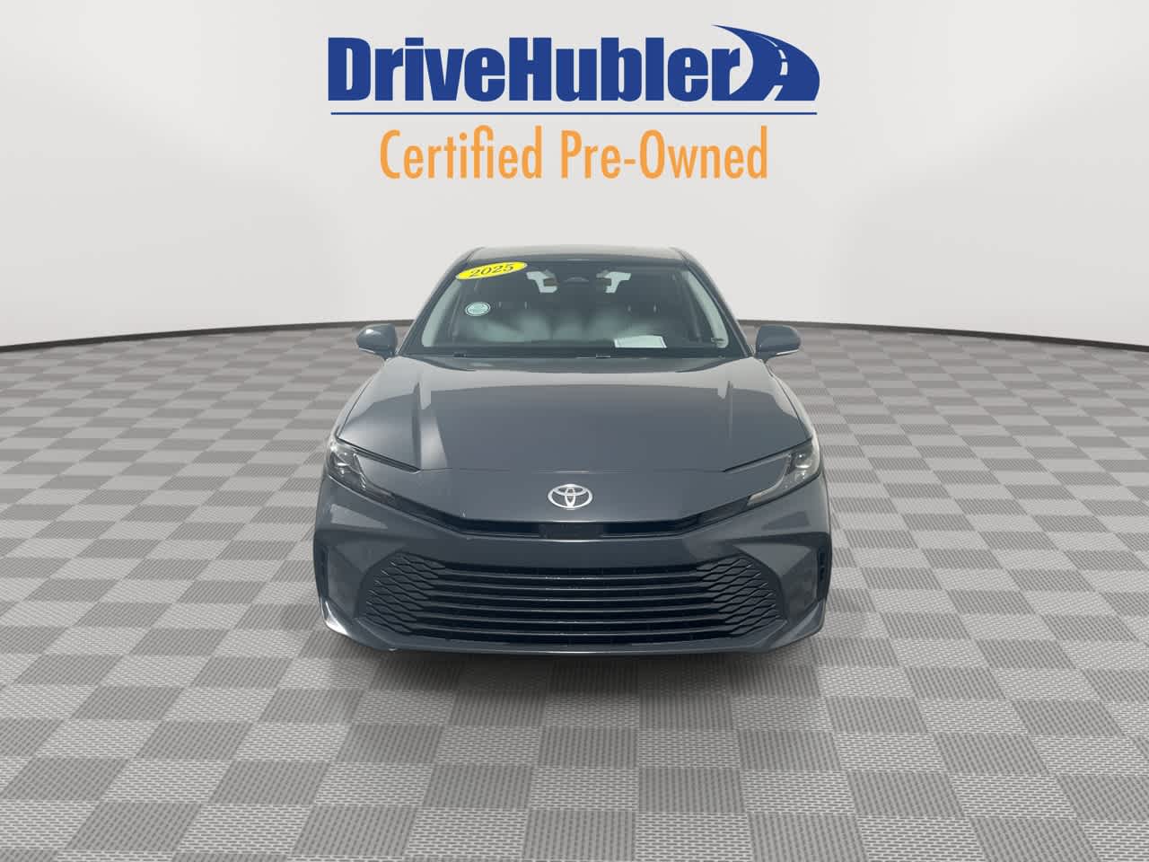 2025 Toyota Camry LE photo 3