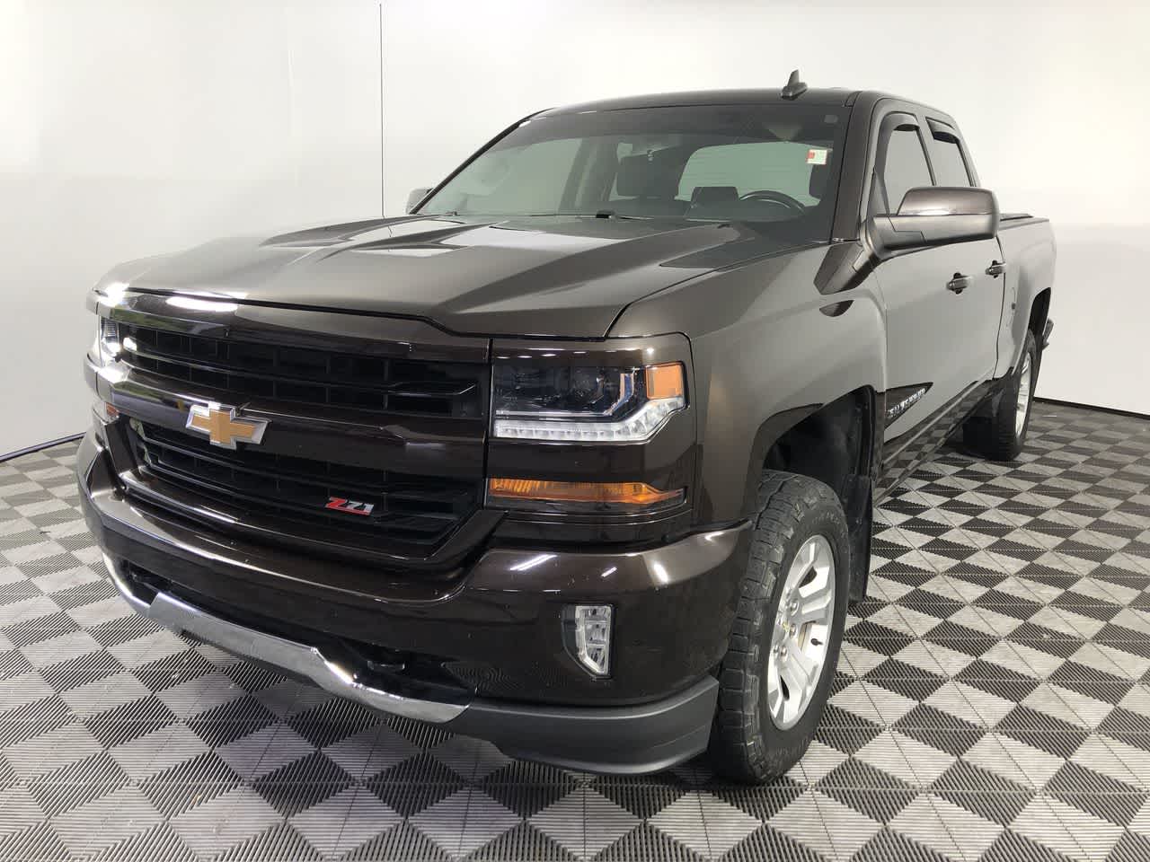 2018 Chevrolet Silverado 1500 LT photo 4