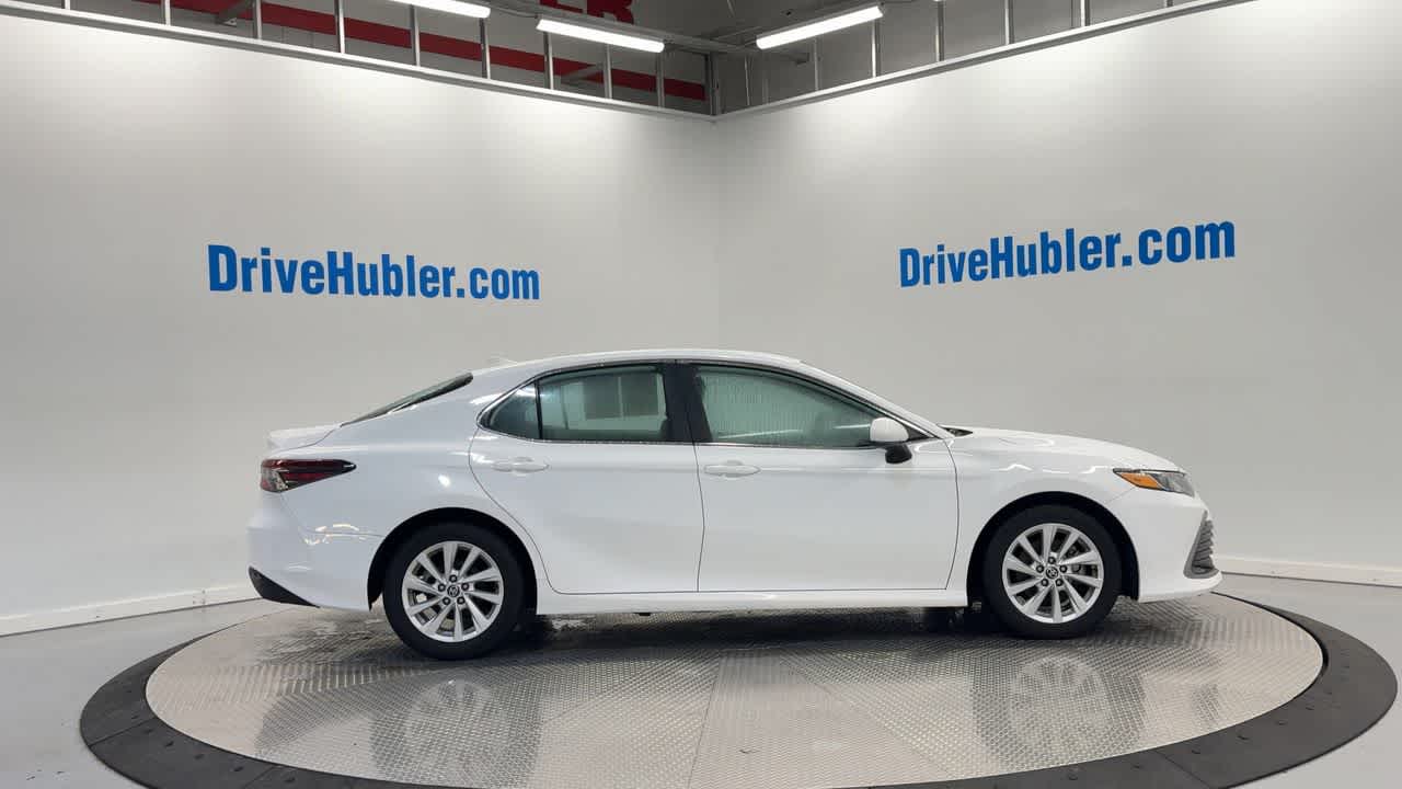 2023 Toyota Camry LE photo 2