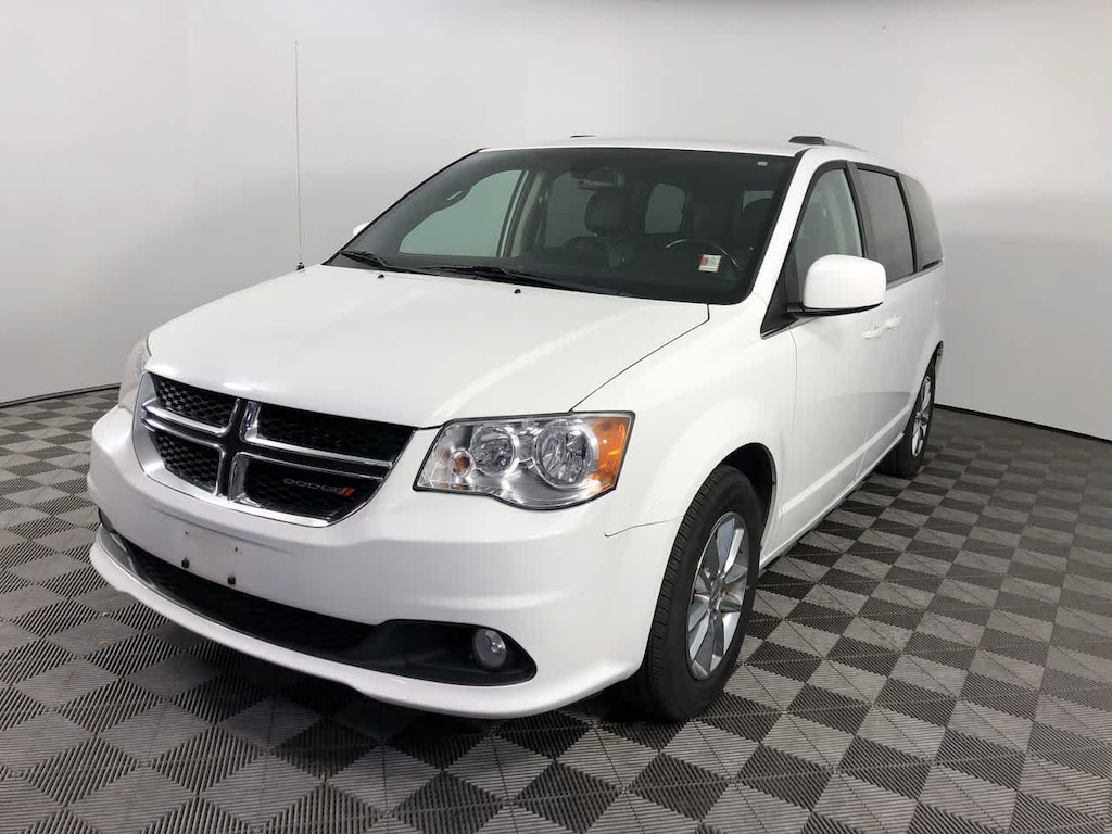 Used 2019 Dodge Grand Caravan SXT Van Passenger Van