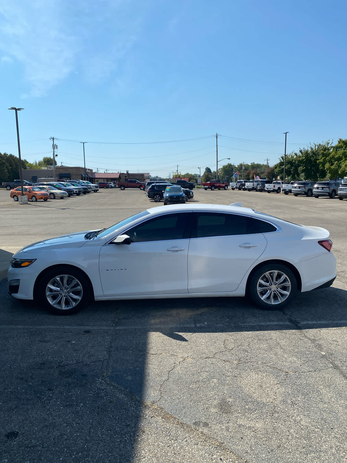 2020 Chevrolet Malibu 1LT photo 2