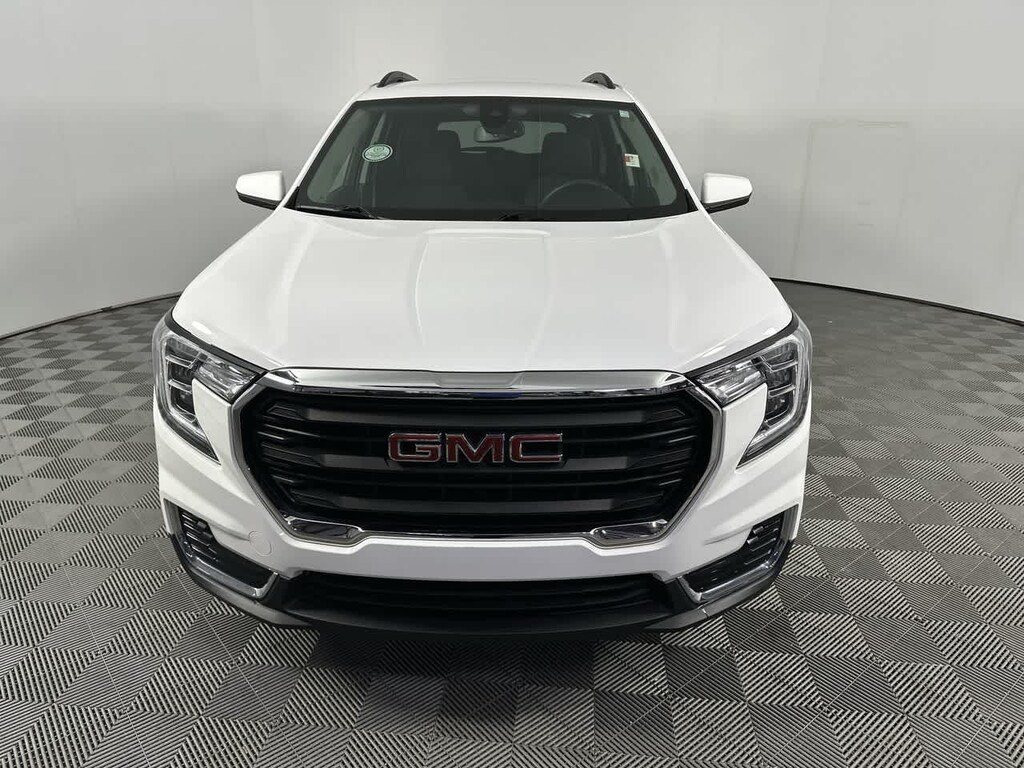 Used 2022 GMC Terrain SLE SUV