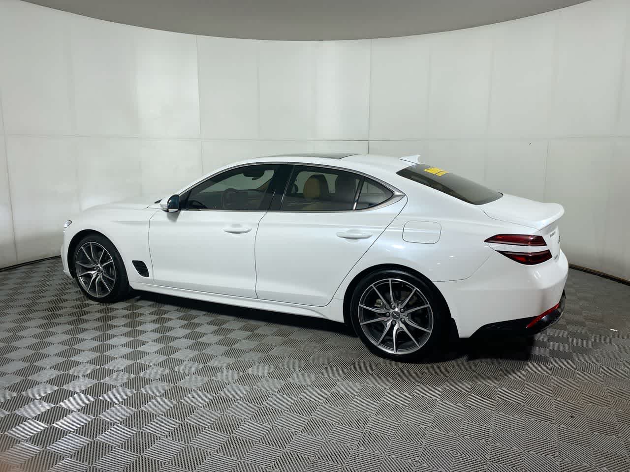 2022 Genesis G70 2.0T photo 4