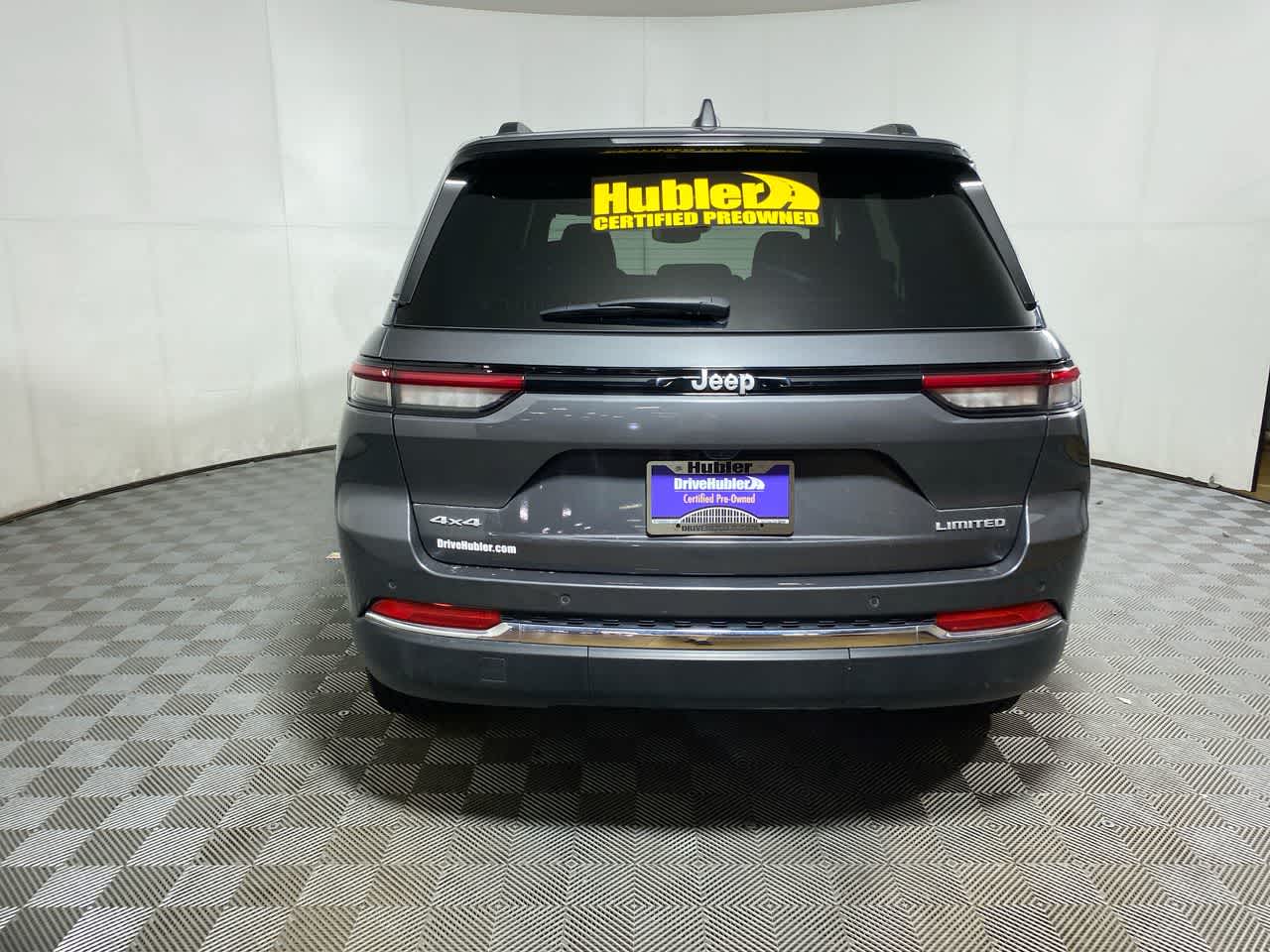 2024 Jeep Grand Cherokee Limited photo 3