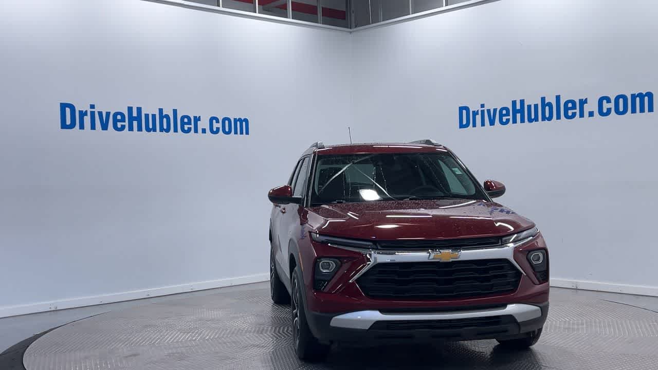 2025 Chevrolet Trailblazer LT photo 3
