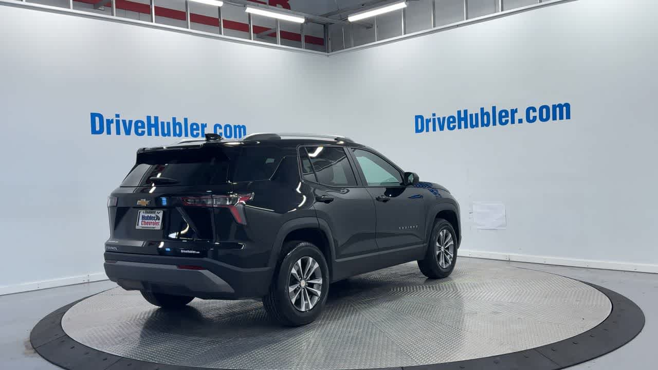 2025 Chevrolet Equinox LT photo 2