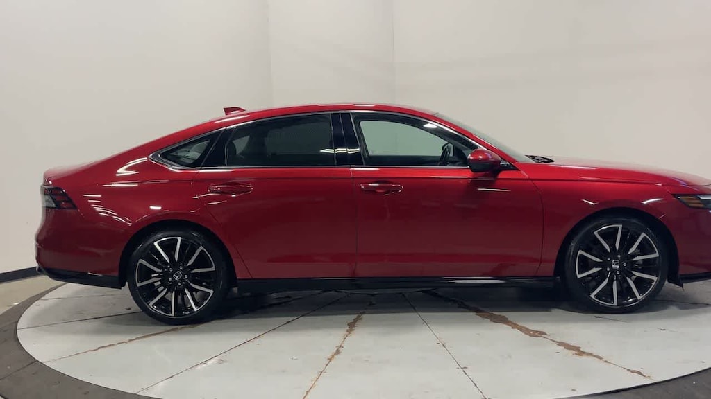Used 2023 Honda Accord Hybrid Touring Sedan