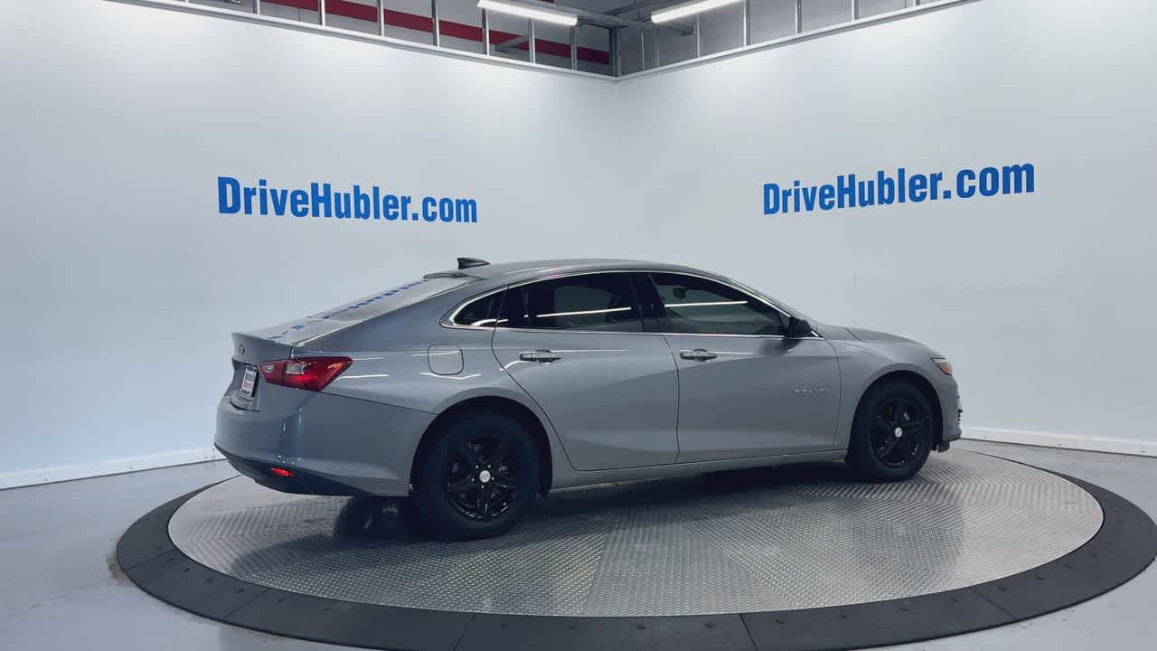 2025 Chevrolet Malibu LS photo 2