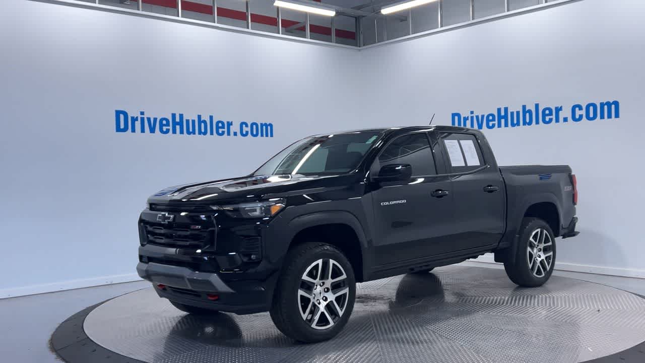 2024 Chevrolet Colorado Z71 photo 3