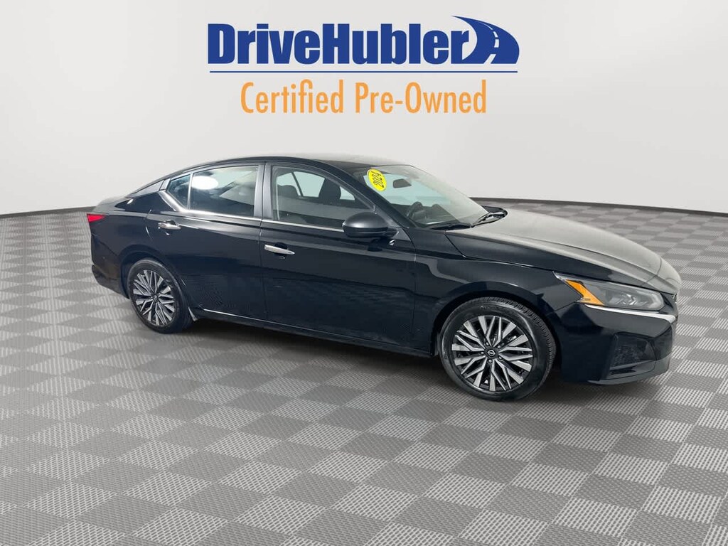 Used 2024 Nissan Altima 2.5 SV Sedan