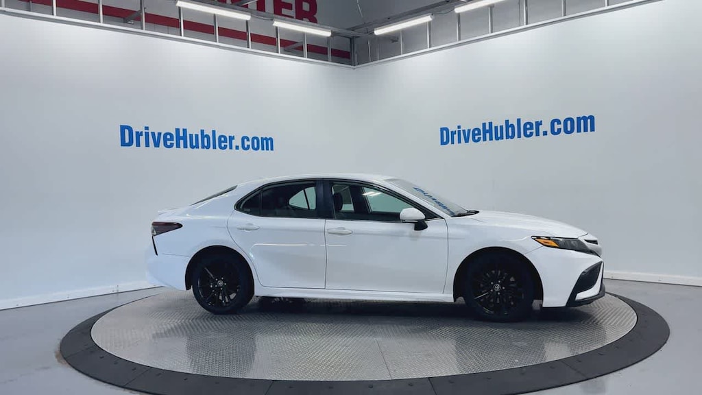 Used 2022 Toyota Camry SE Sedan