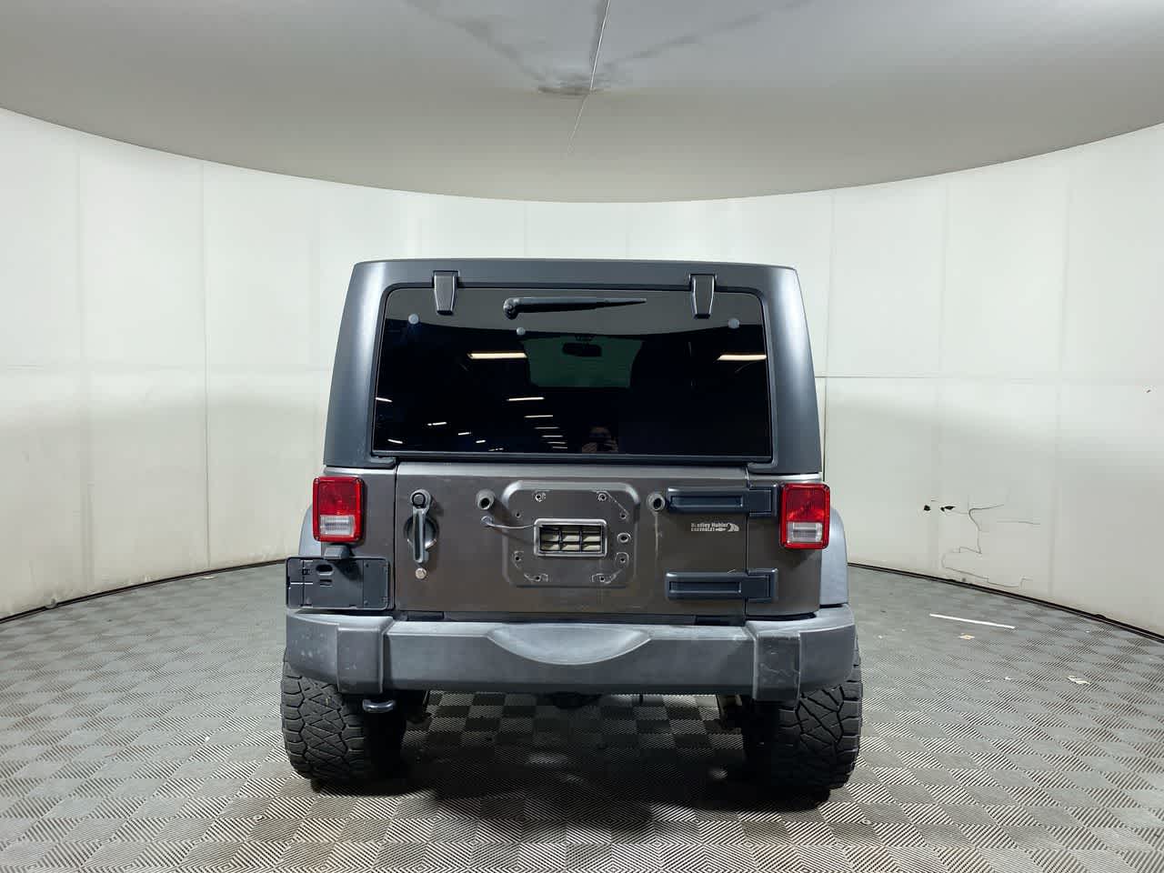 2018 Jeep Wrangler Unlimited Sport S photo 2