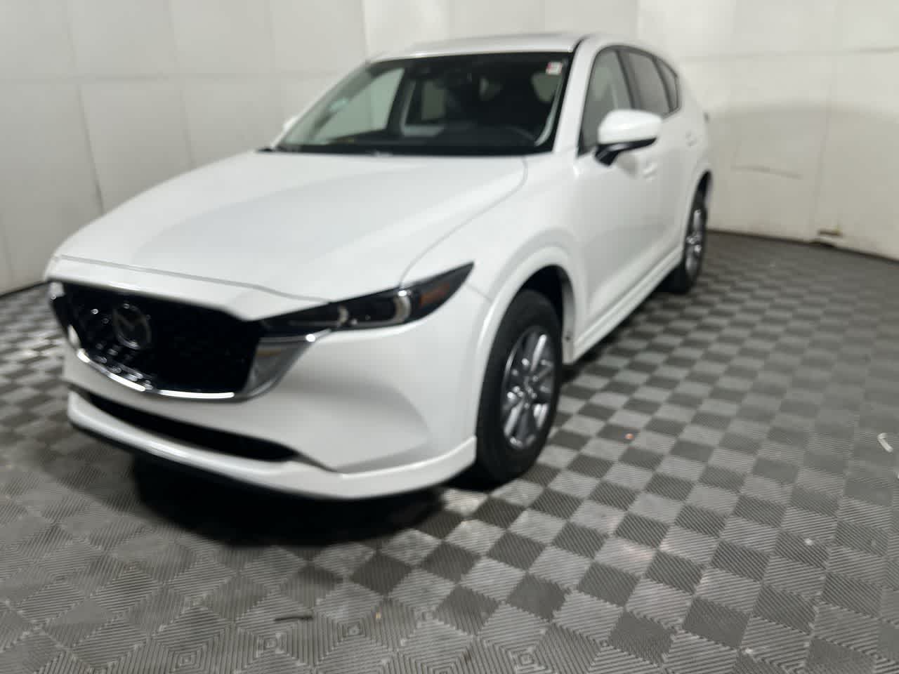 2025 Mazda CX-5 2.5 S Preferred photo 3
