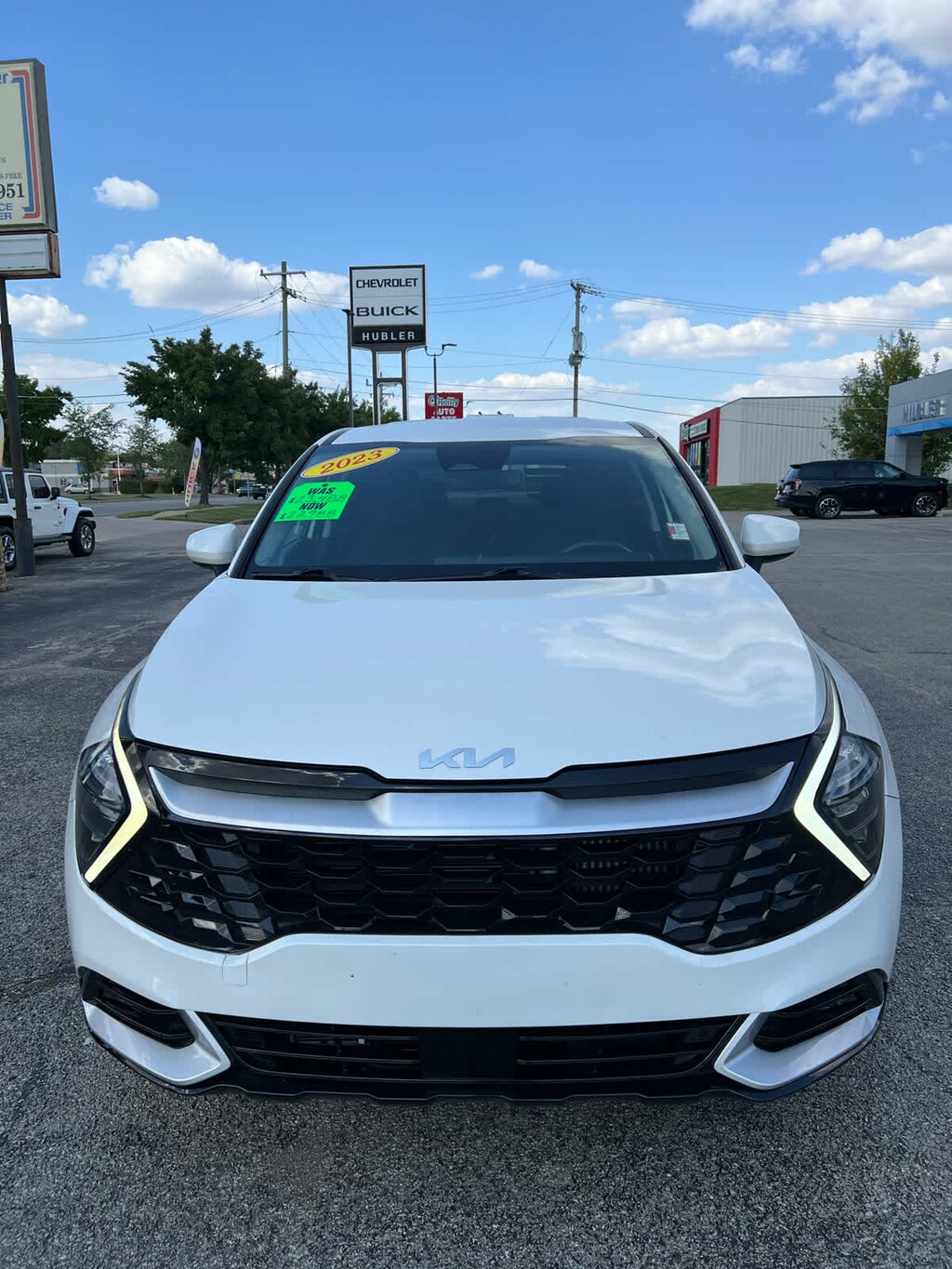 Used 2023 Kia Sportage Hybrid LX SUV