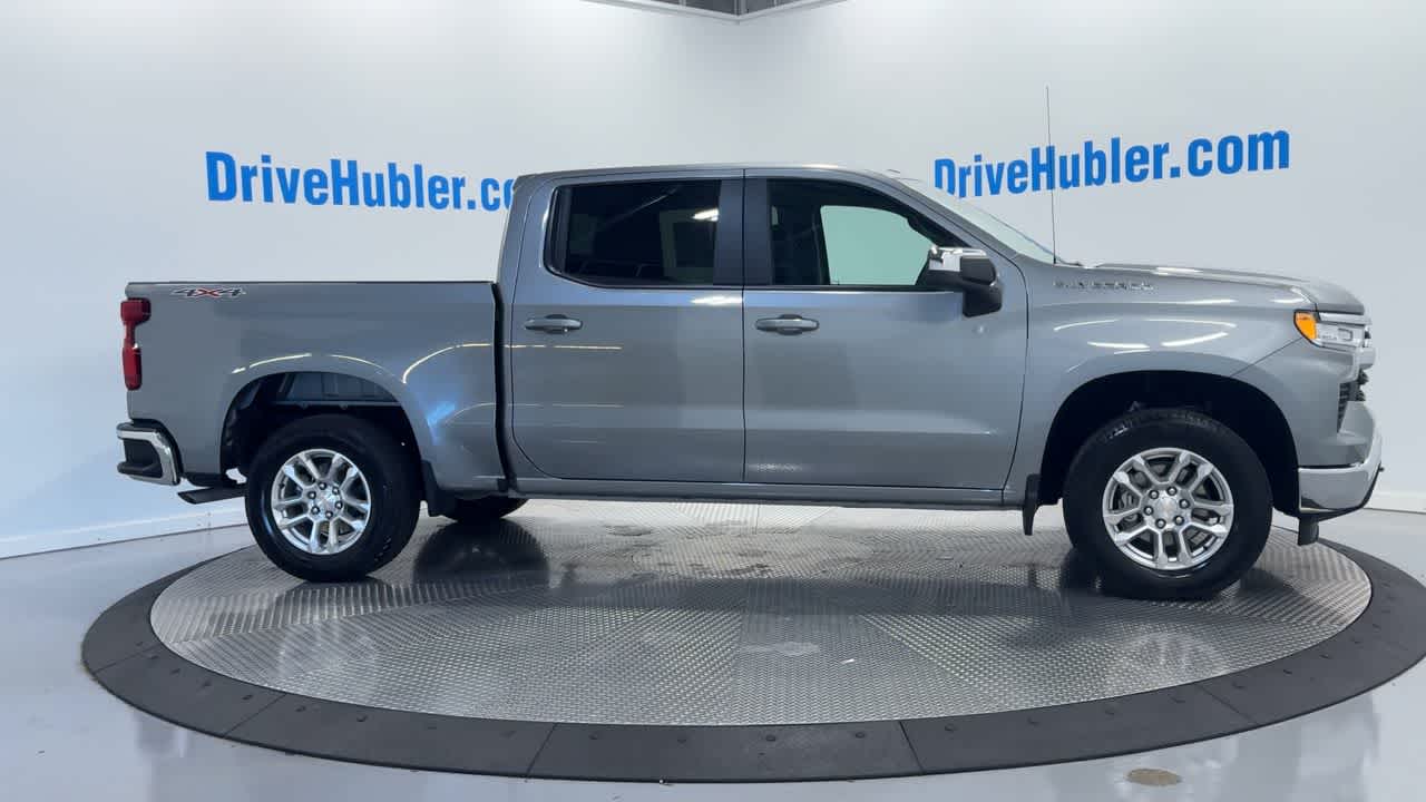 2025 Chevrolet Silverado 1500 LT photo 2