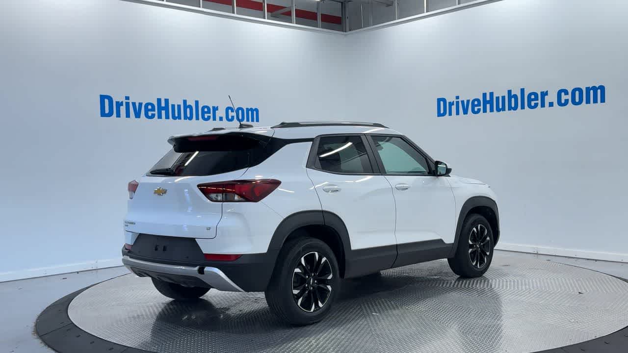 2023 Chevrolet Trailblazer LT photo 3