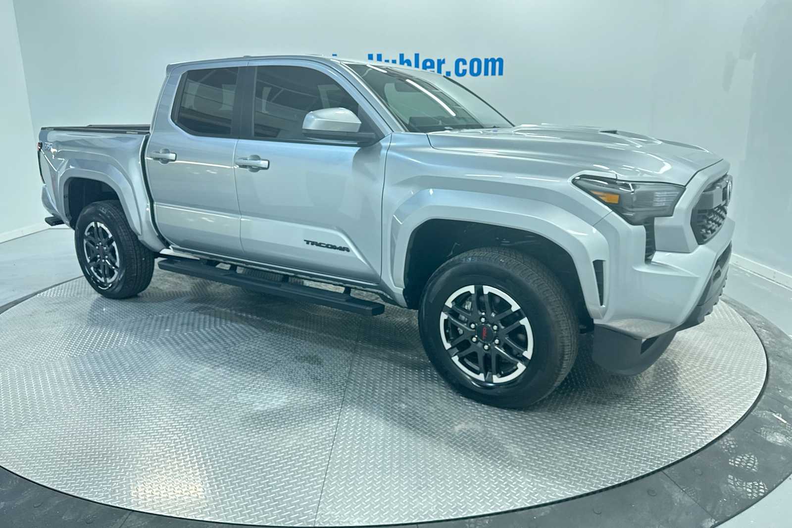 2024 Toyota Tacoma TRD Sport Double Cab photo 2