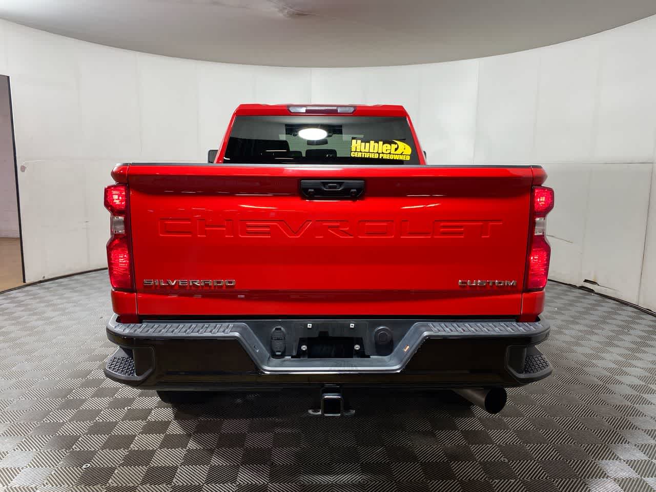 2022 Chevrolet Silverado 2500HD Custom photo 2