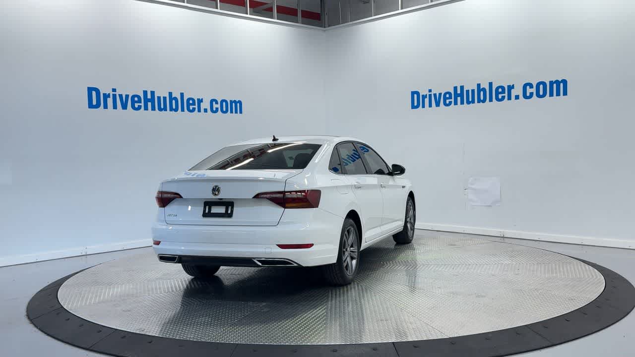 2019 Volkswagen Jetta R-Line photo 2