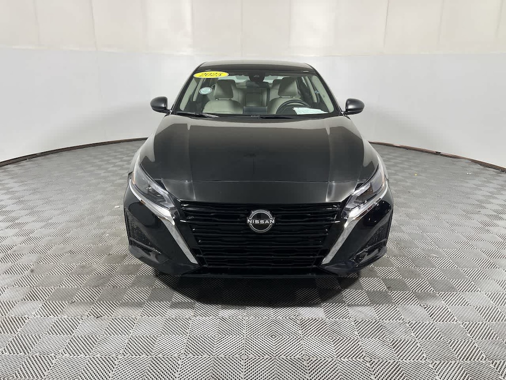 Used 2025 Nissan Altima SV Sedan