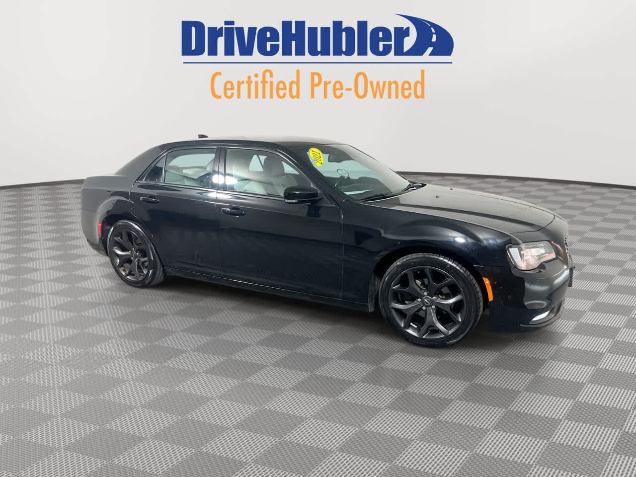 2021 Chrysler 300 photo 2