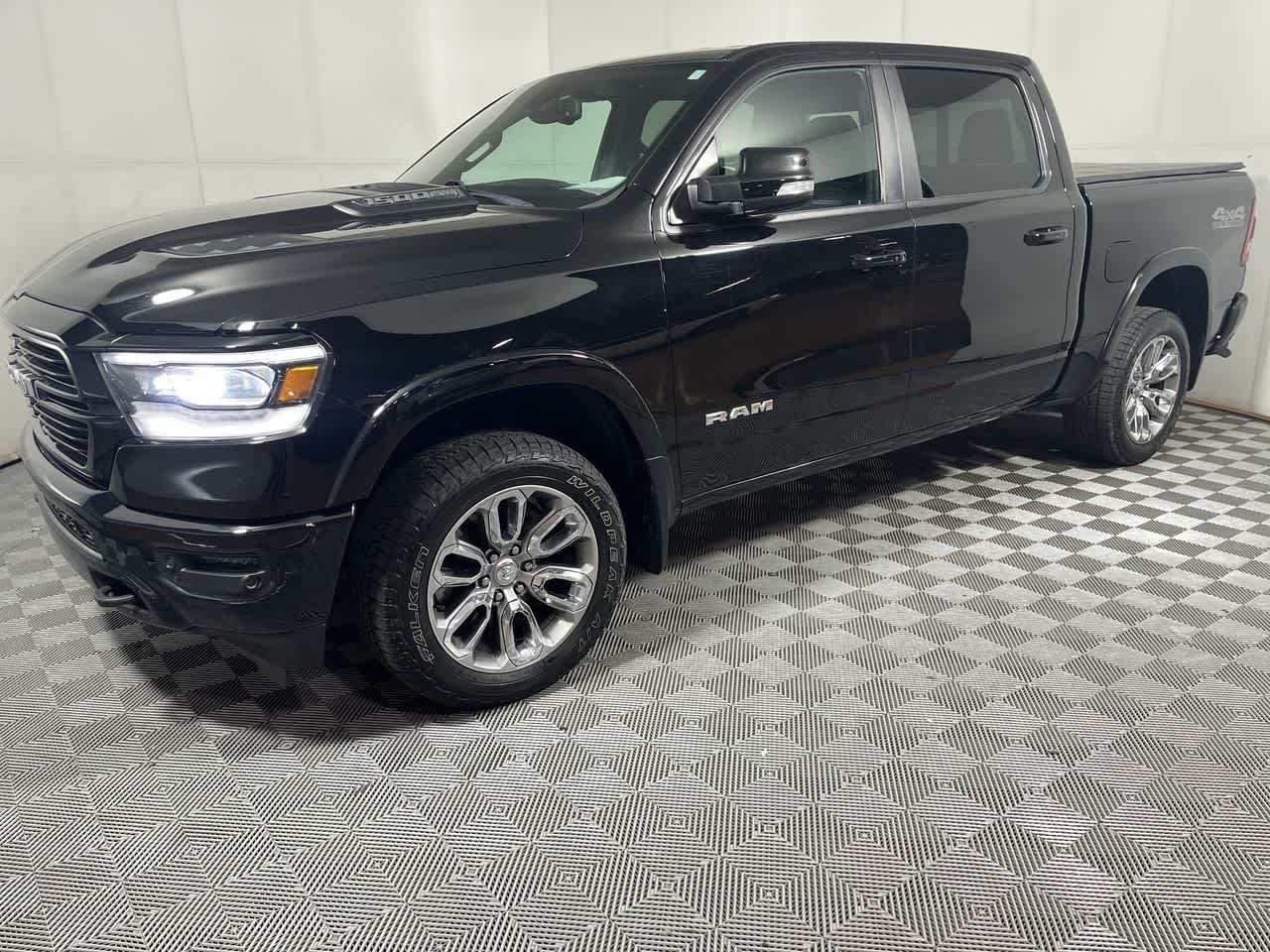 2019 Ram 1500 Laramie photo 4