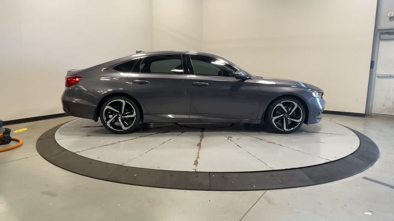 2018 Honda Accord Sport 1.5T photo 2