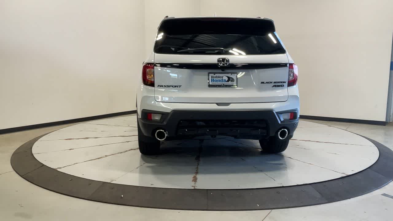 2024 Honda Passport Black Edition photo 2