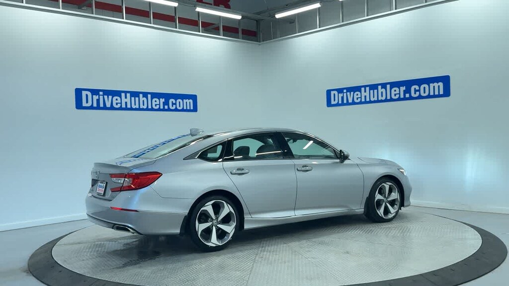 Used 2019 Honda Accord Touring 2.0T Sedan