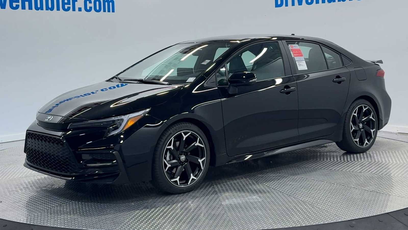 2025 Toyota Corolla SE photo 3