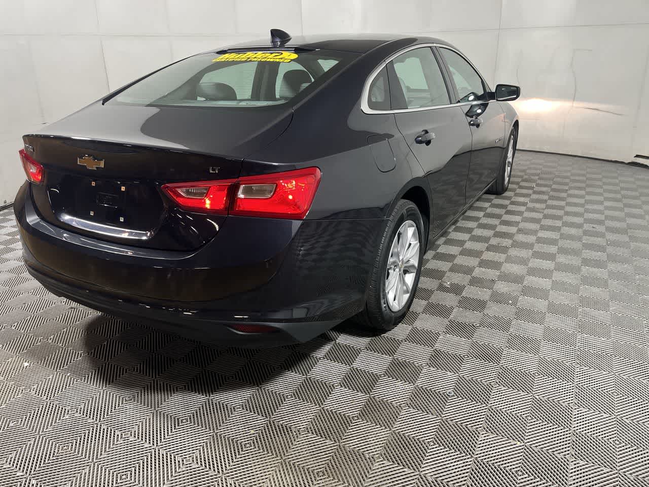 2023 Chevrolet Malibu 1LT photo 3