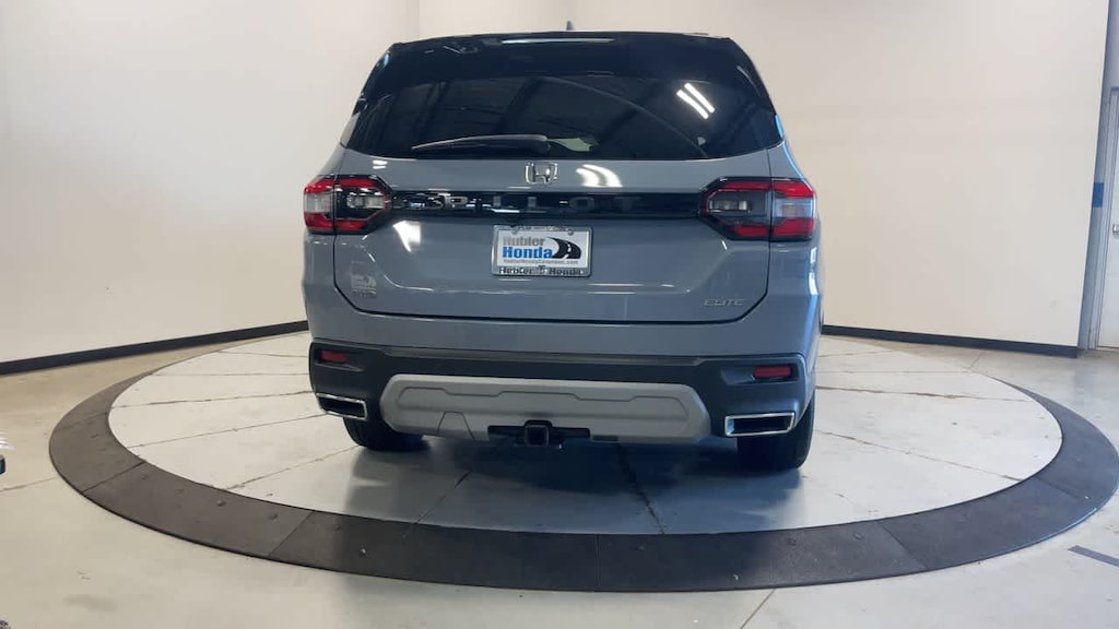 Used 2023 Honda Pilot Elite SUV