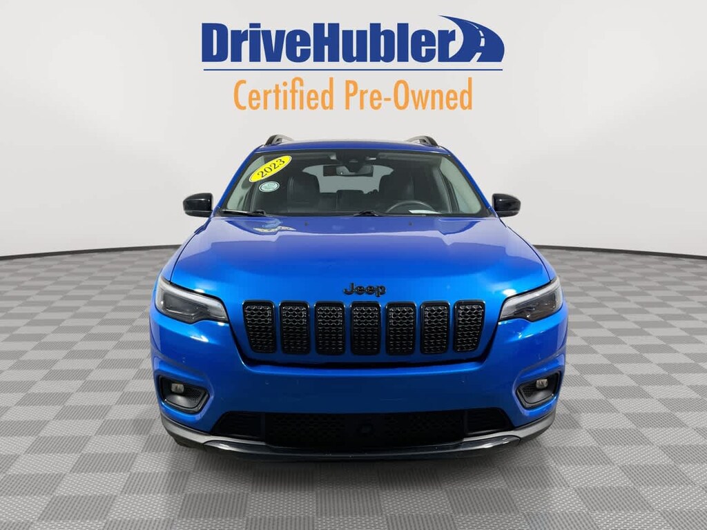 Used 2023 Jeep Cherokee Altitude Lux SUV