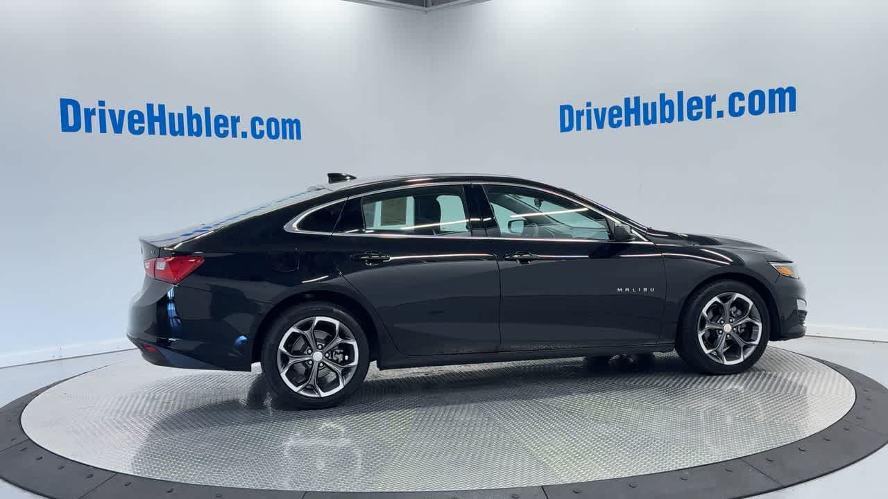 2024 Chevrolet Malibu 1LT photo 3