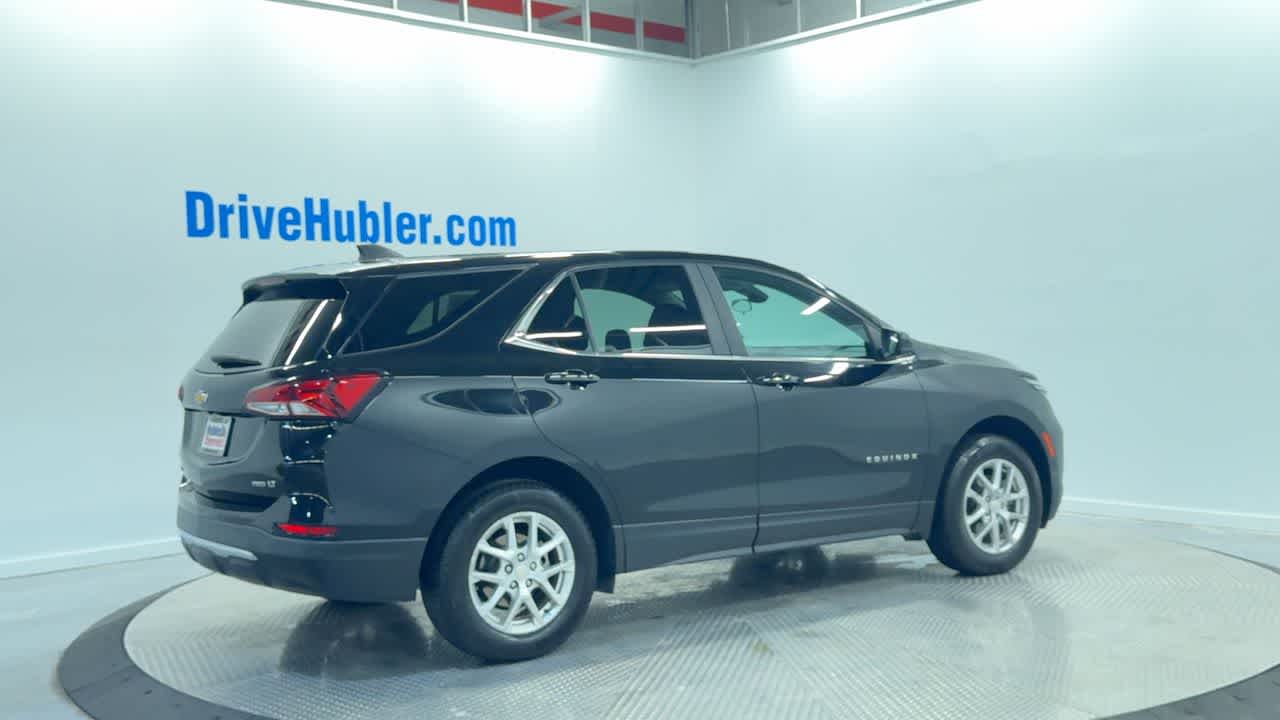 2023 Chevrolet Equinox LT photo 3