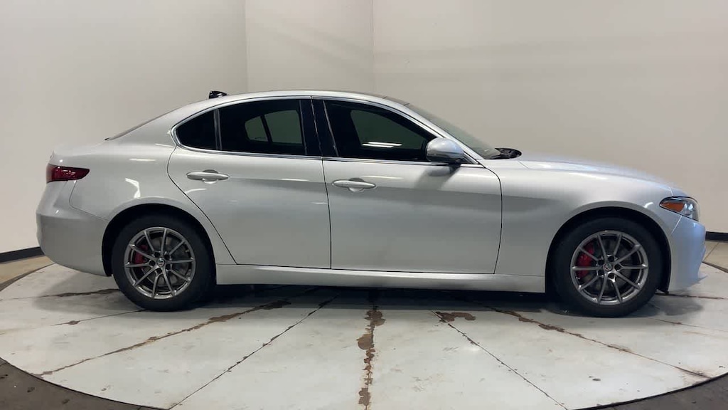 Used 2017 Alfa Romeo Giulia Sedan