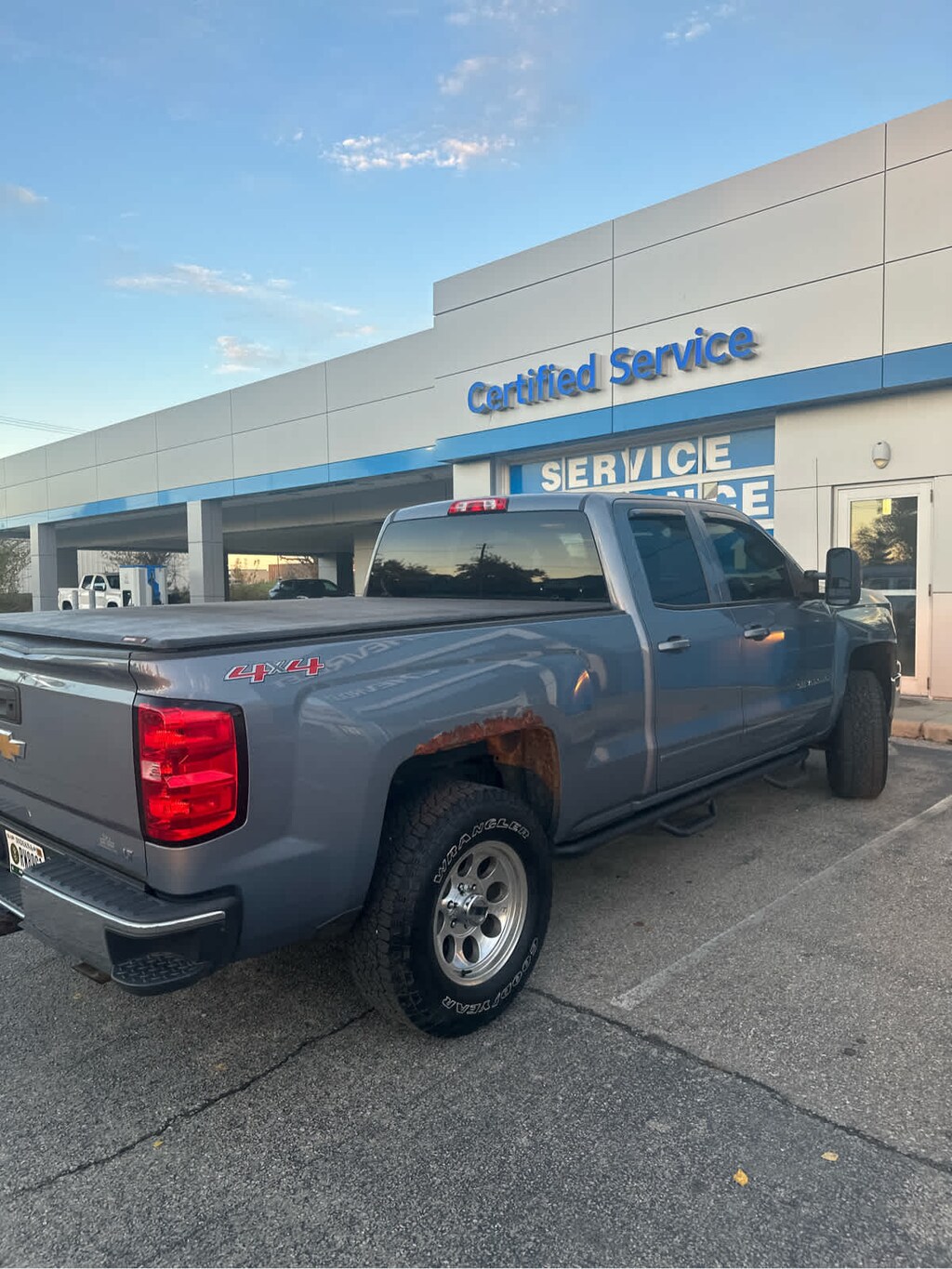 Used 2015 Chevrolet Silverado 1500 LT 4WD Double Cab 143.5 Truck Double Cab