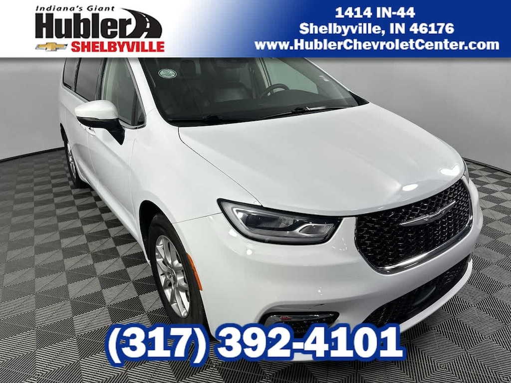 Used 2023 Chrysler Pacifica Touring L Van Passenger Van