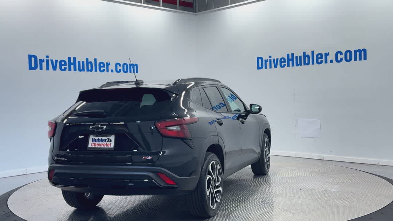 2025 Chevrolet Trax photo 2