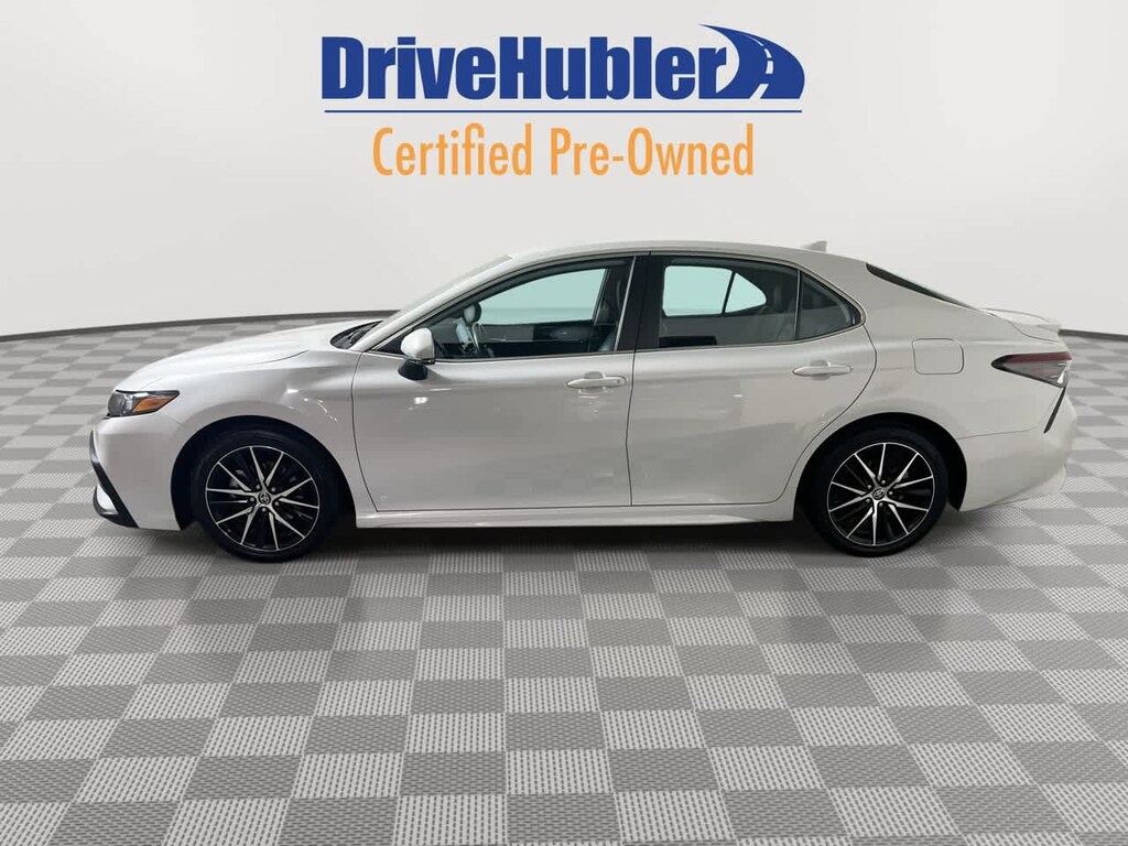 Used 2023 Toyota Camry SE Sedan
