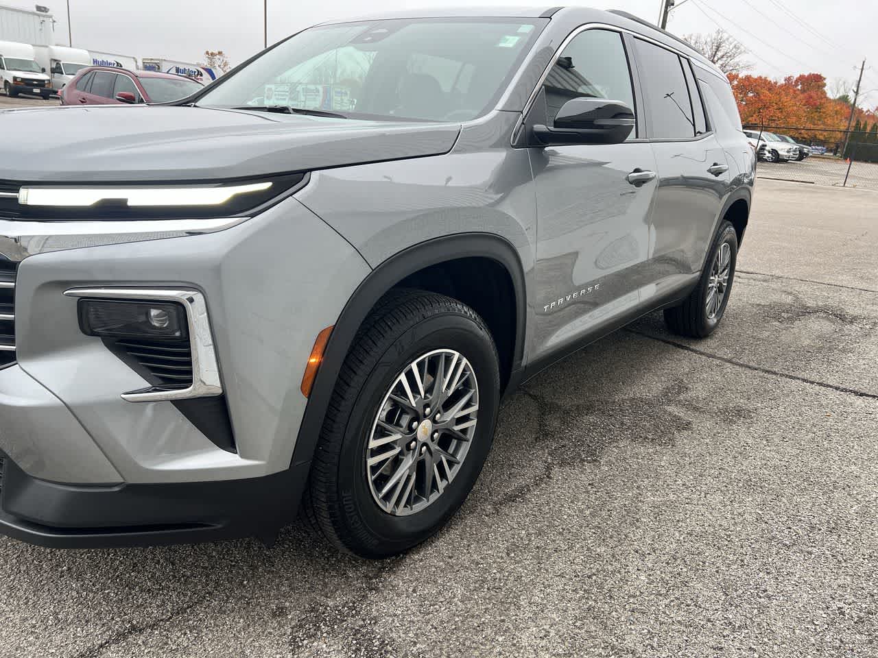 2025 Chevrolet Traverse photo 4