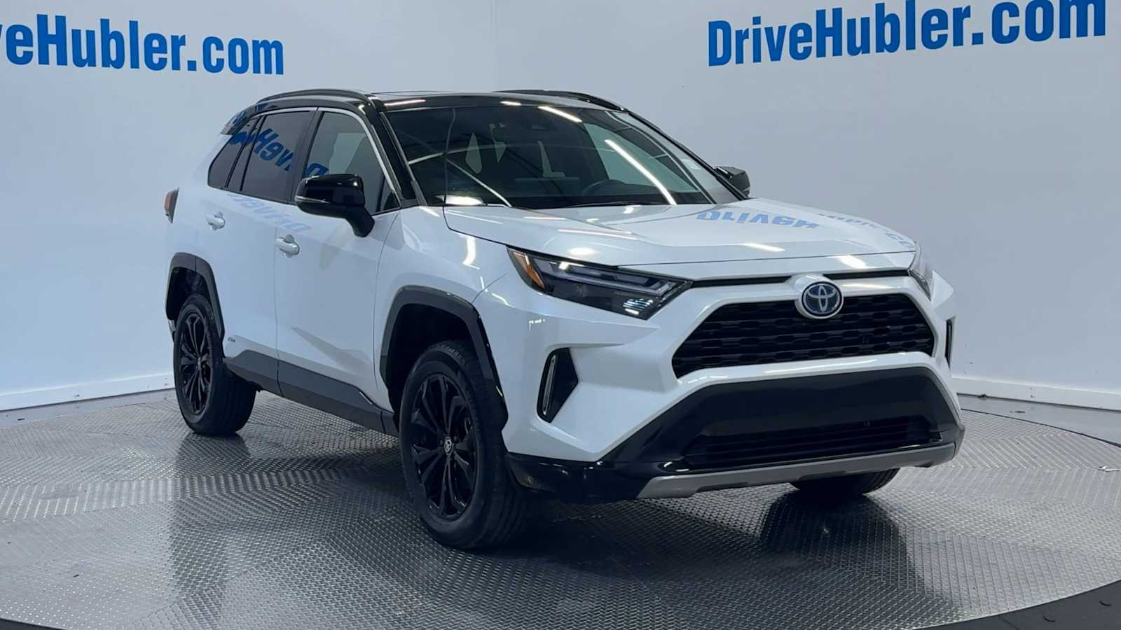 2023 Toyota RAV4 Hybrid XSE photo 2