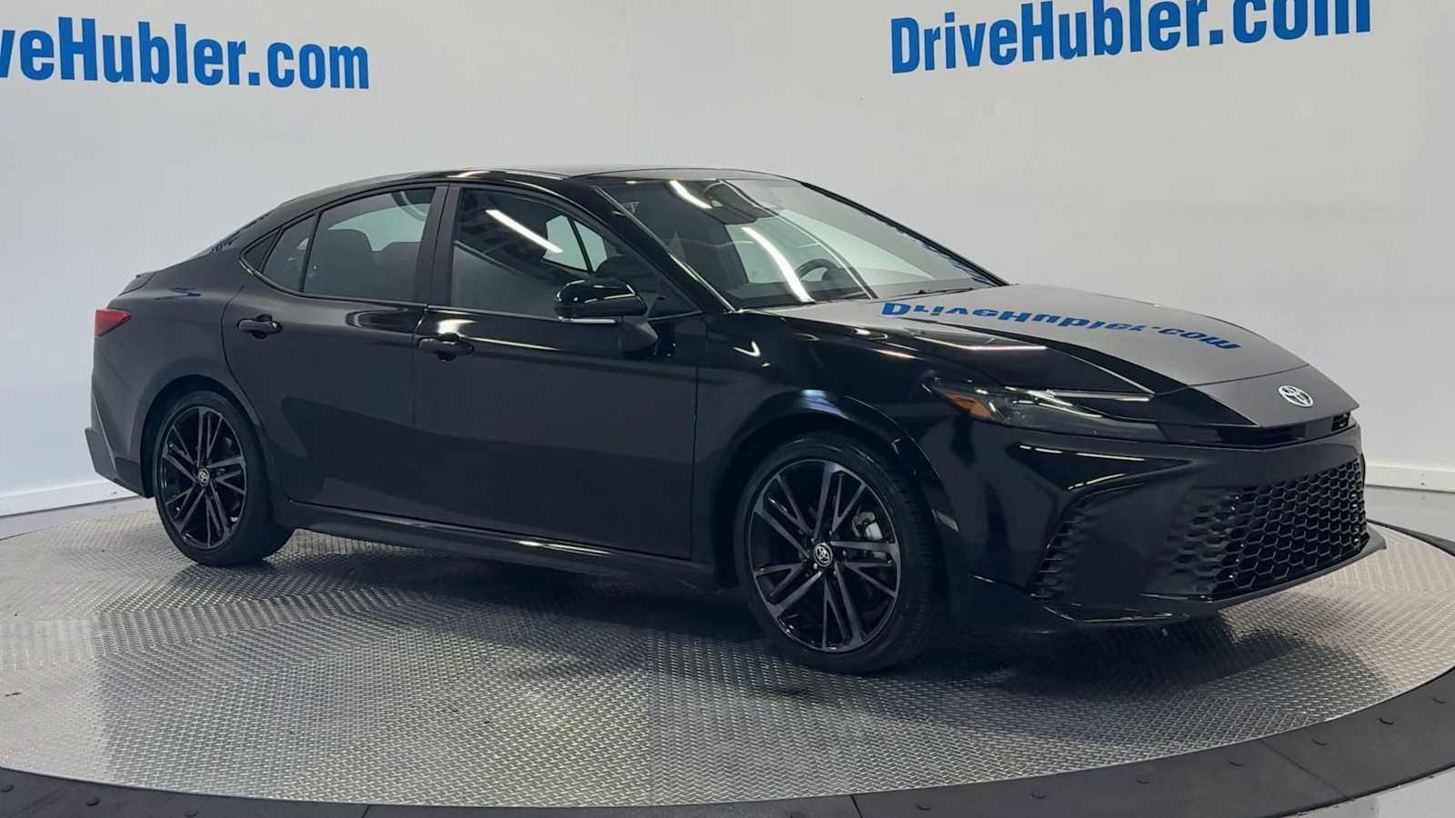 2025 Toyota Camry XSE photo 2