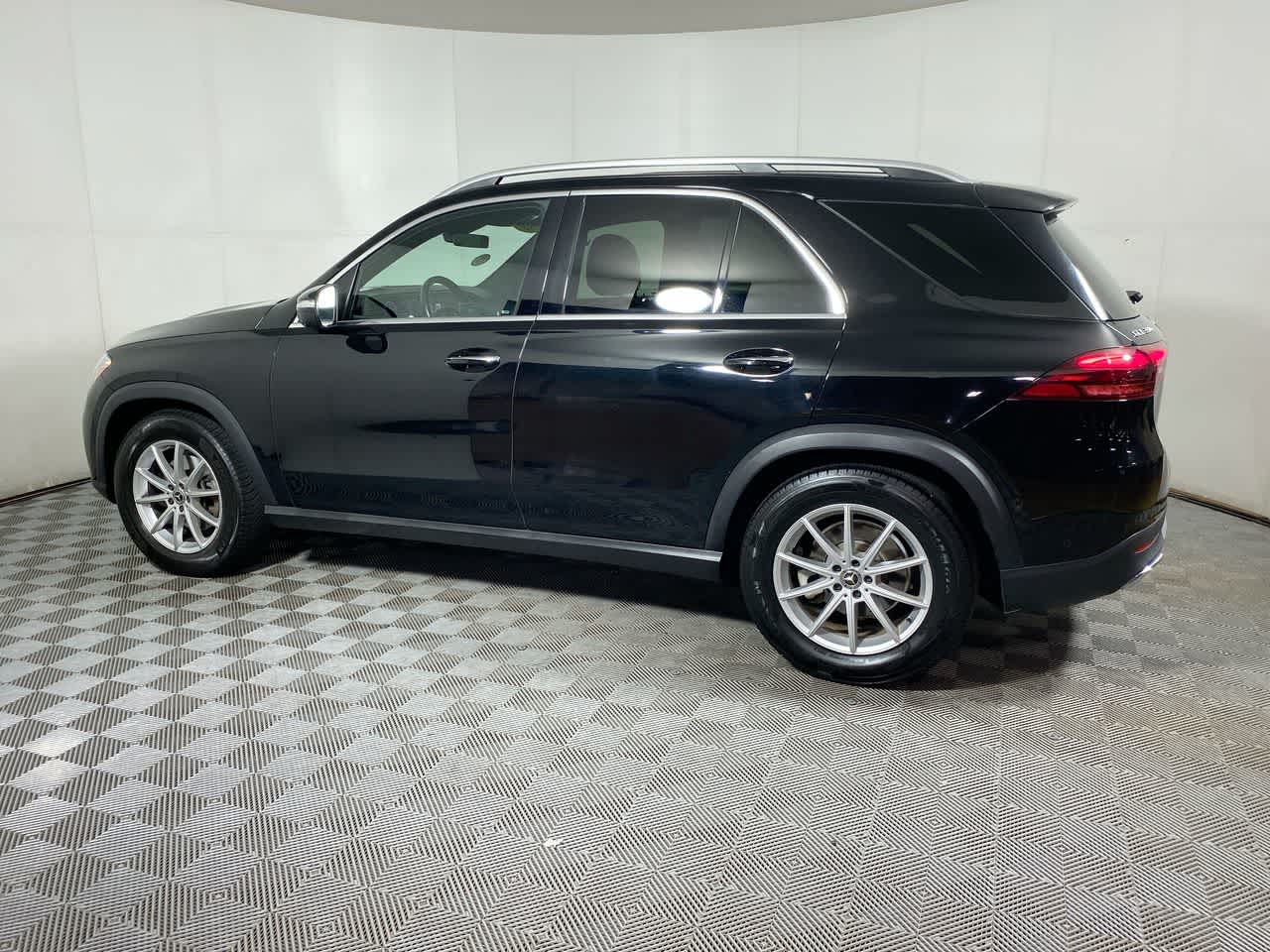 2024 Mercedes Benz GLE 350 4MATIC photo 2