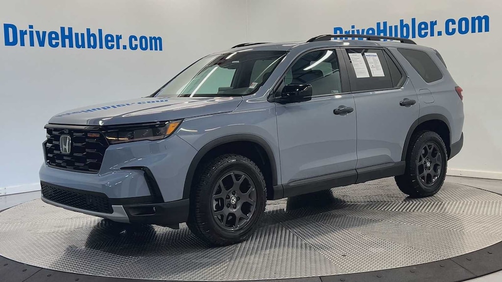 Used 2024 Honda Pilot TrailSport SUV