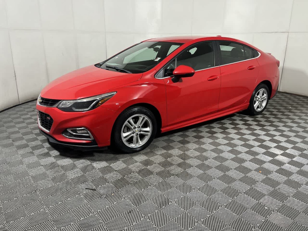 Used 2017 Chevrolet Cruze LT Sedan