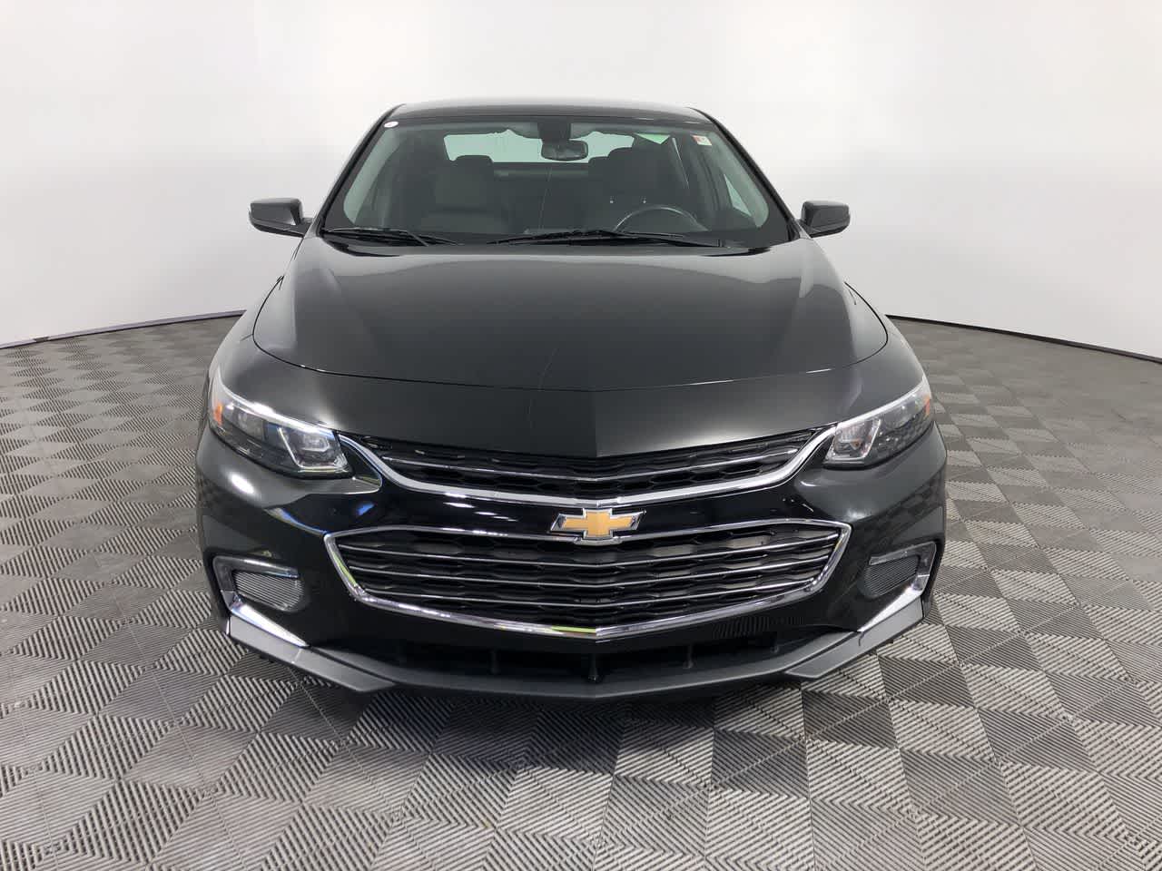 2018 Chevrolet Malibu 1LT photo 3